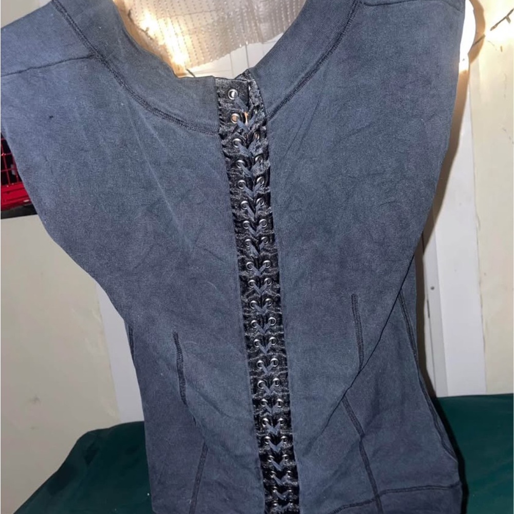 Gray Sleeveless Top with Chain Detail